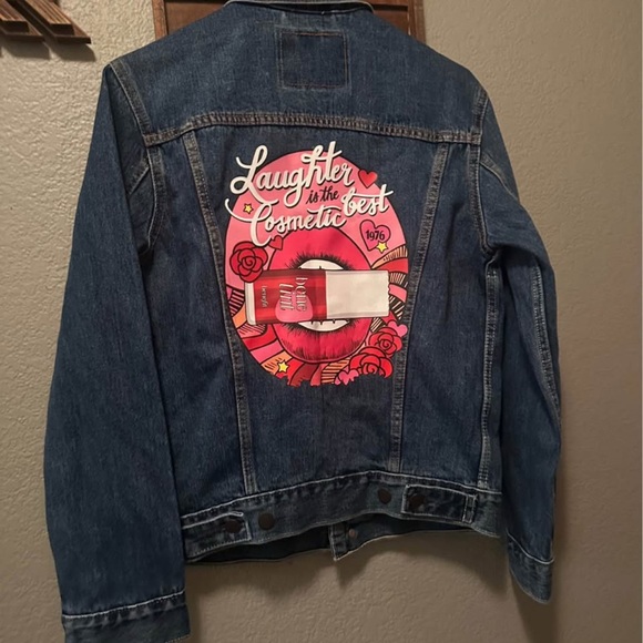 Levi's Women's Blue Jean Jacket - Picture 2 of 2